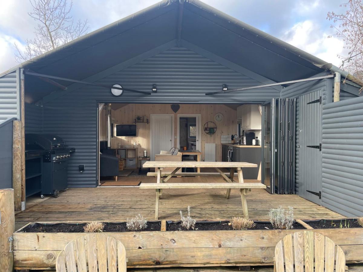 Sumners Ponds Fishery & Campsite Hotel Horsham Eksteriør billede